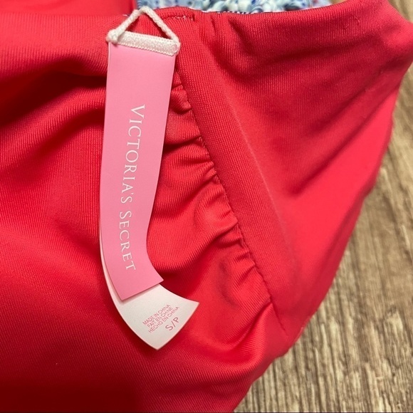 Victoria's Secret Strapless Printed Swim Top - Picture 3 of 3